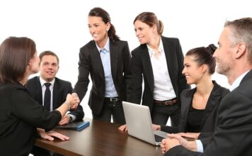 Co to jest umowa przedwstępna o pracę?