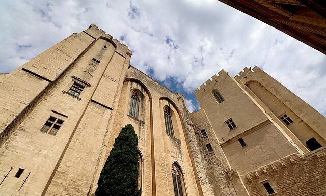 Jak się mówi po francusku dobrze?