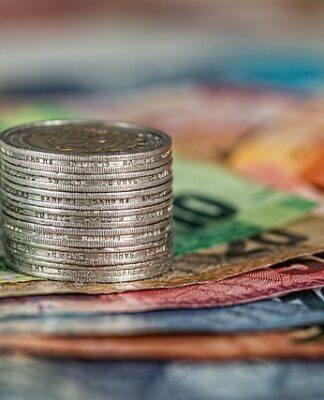 Ile możesz zarobić na składaniu teczek?