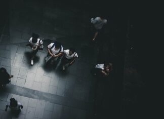 Czy można zdać z jedynką w liceum?