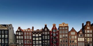 Jakie są kanały dotarcia do klienta? Jakie są kanały dotarcia do klienta?