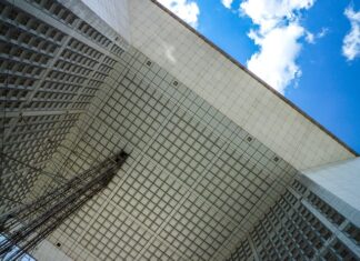 Czym jest arche Dla Talesa?