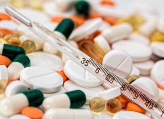 Ile zarabia farmaceuta w Norwegii?