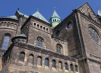 Co to znaczy byt jest a niebytu nie ma?